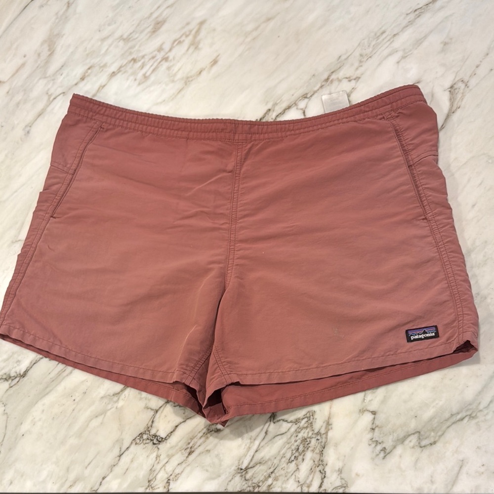Patagonia Drawstring Red Hiking Shorts 4in in-seam Size Large - Picture 2 of 6